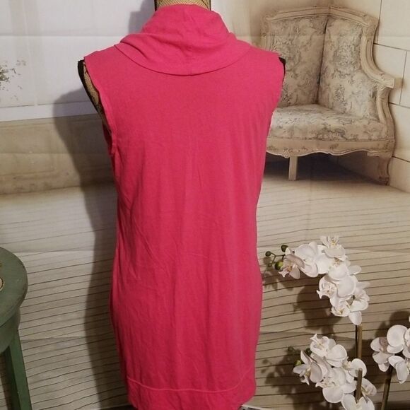EXPRESS sleeveless hot pink tunic - Picture 4 of 6